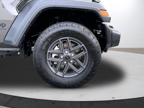 Certified 2024 Jeep Wrangler Unlimited Sport AWD/4WD image 32