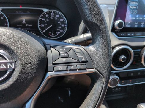 Used 2024 Nissan Sentra SV FWD image 19