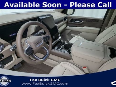 Certified 2025 GMC Yukon XL Denali AWD/4WD image 11