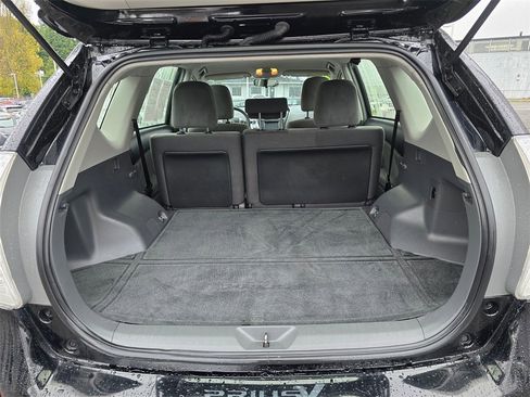Used 2012 Toyota Prius V Three image 16
