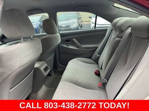 Used 2011 Toyota Camry LE FWD image 12