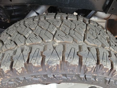 Used 2015 Chevrolet Silverado 2500 LTZ w/ LTZ Plus Package image 30