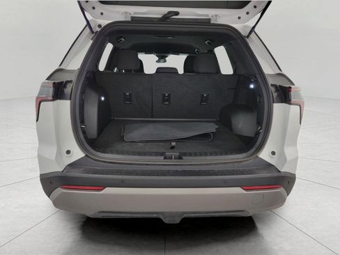 Used 2025 Chevrolet Equinox LT image 15