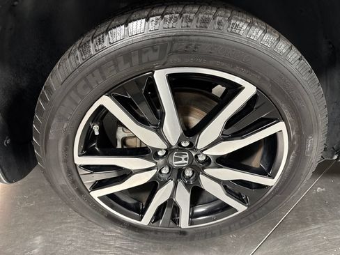 Used 2019 Honda Pilot Elite image 13