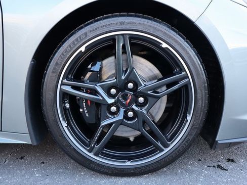 Used 2024 Chevrolet Corvette Stingray Preferred Conv w/ Z51 Performance Package image 12