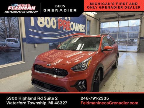 Used 2020 Kia Niro Touring image 1