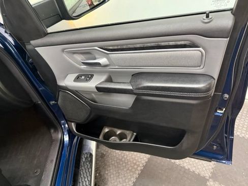 Used 2019 RAM 1500 Big Horn AWD/4WD image 38