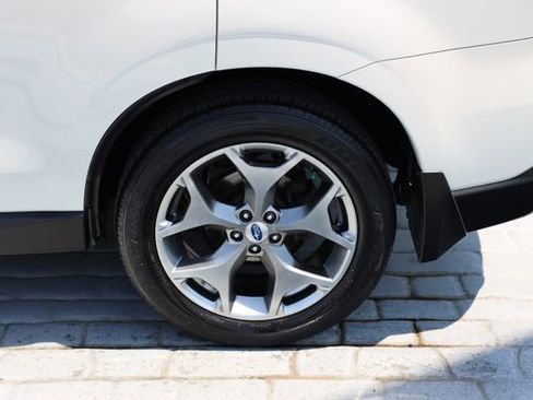 Used 2018 Subaru Forester 2.5i Touring w/ Popular Package #2 AWD/4WD image 50