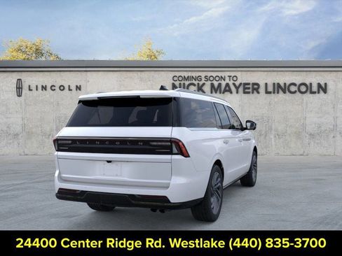 New 2026 Lincoln Navigator L Reserve AWD/4WD image 8