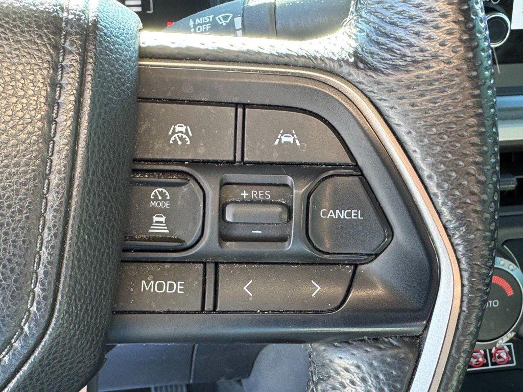 Certified 2024 Toyota Tacoma SR5 AWD/4WD image 18