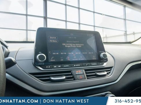 Used 2019 Nissan Altima 2.5 S FWD image 7