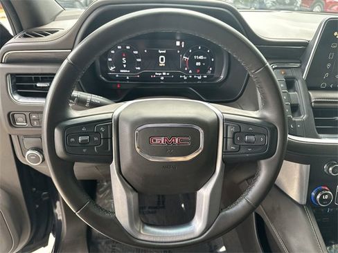 Used 2023 GMC Yukon SLT image 11