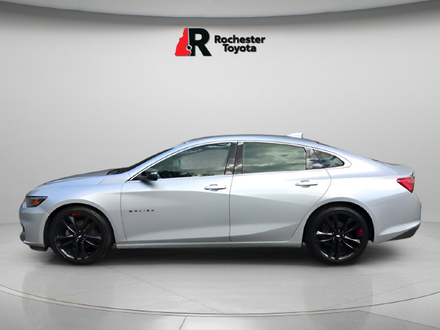 Used 2018 Chevrolet Malibu LT w/ Redline Edition FWD image 4