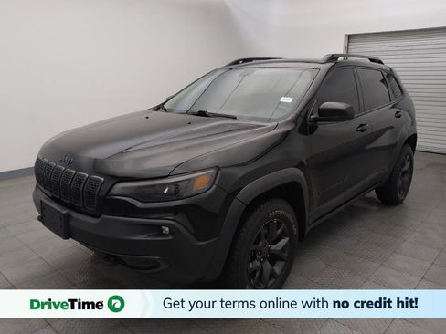 Used 2019 Jeep Cherokee Latitude image 1