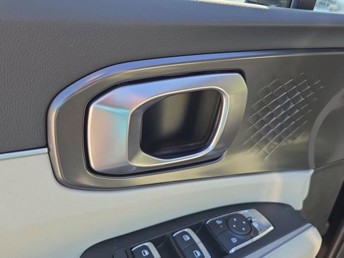 New 2026 Kia Sorento S FWD image 18