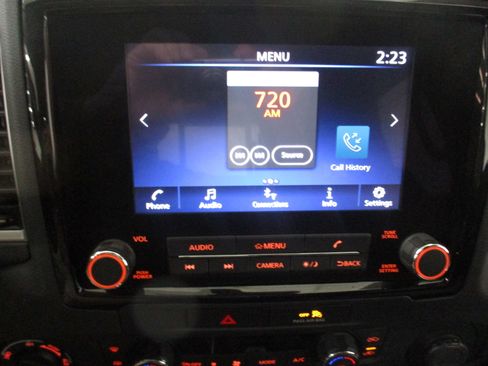 Used 2023 Nissan Frontier SV w/ SV Convenience Package AWD/4WD image 27