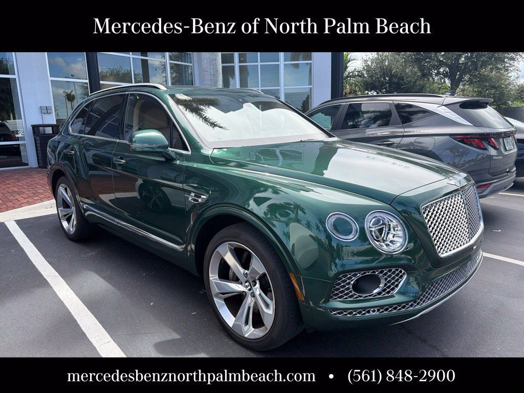 Used 2019 Bentley Bentayga AWD/4WD image 2
