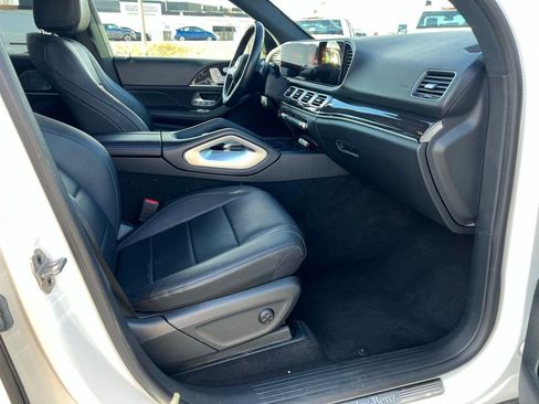 Used 2024 Mercedes-Benz GLE 350 4MATIC w/ 3rd Row Seat Package image 18