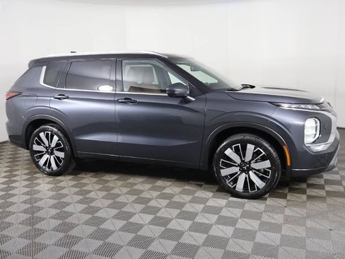 Used 2025 Mitsubishi Outlander SEL AWD/4WD image 23