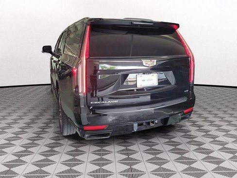 Used 2023 Cadillac Escalade ESV Sport Platinum RWD image 4