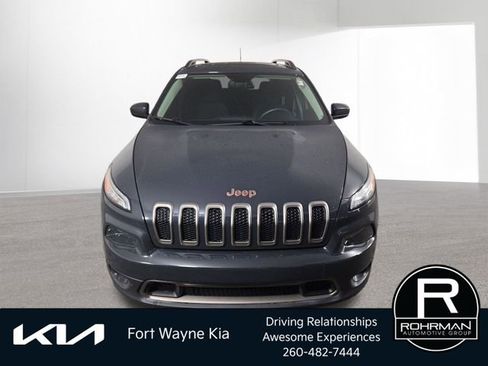 Used 2017 Jeep Cherokee 75th Anniversary FWD image 3
