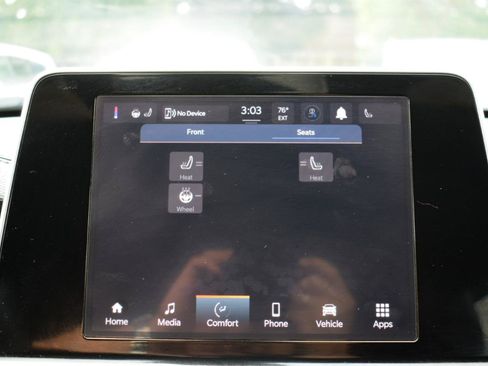 Used 2025 Jeep Compass Latitude AWD/4WD image 28