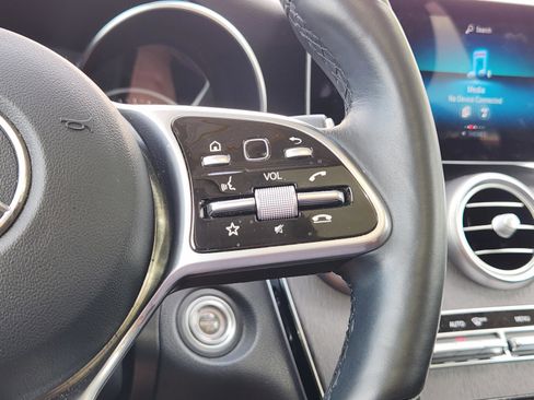 Used 2020 Mercedes-Benz GLC 300 4MATIC image 21