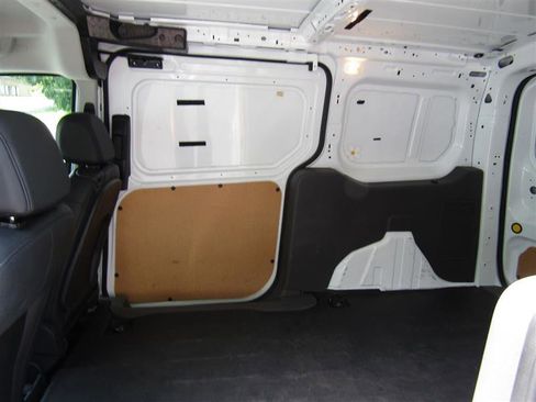 Used 2020 Ford Transit Connect XL image 25