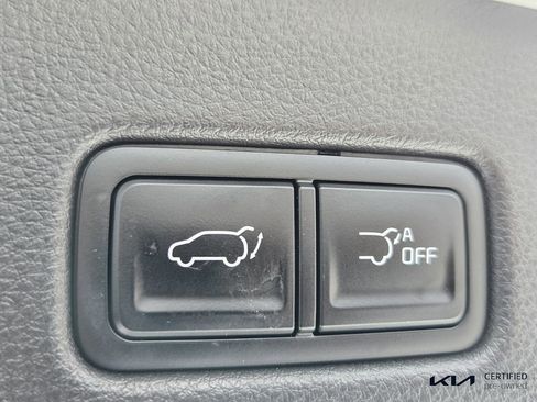 Used 2024 Kia Carnival SX FWD image 16