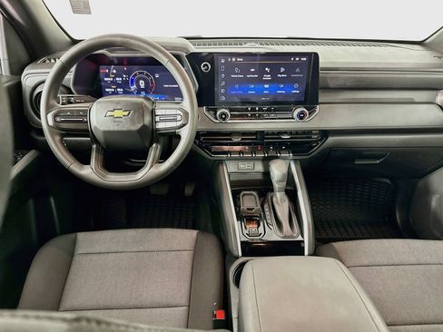 Used 2025 Chevrolet Colorado W/T w/ Advanced Trailering Package RWD image 22