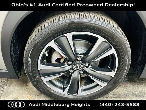Used 2020 Lexus UX 250h w/ Premium Package AWD/4WD image 33