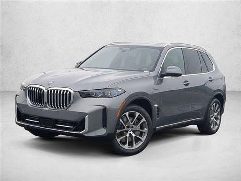 New 2026 BMW X5 xDrive50e image 1