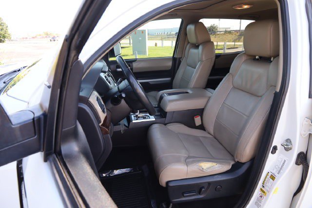 Used 2017 Toyota Tundra Limited AWD/4WD image 9