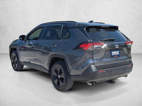 Used 2022 Toyota RAV4 XLE w/ Convenience Package AWD/4WD image 8