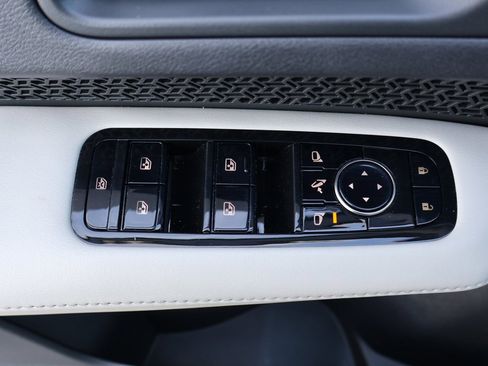 Used 2024 Nissan Ariya ENGAGE e-4ORCE image 41