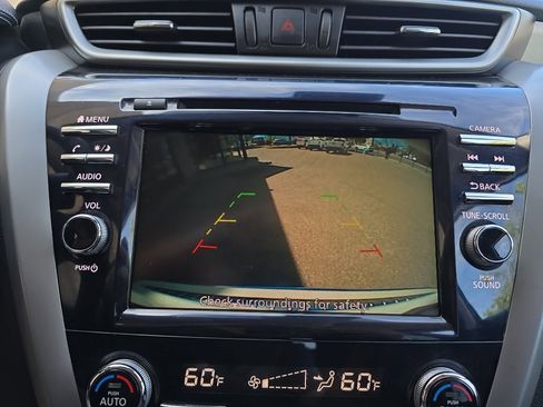 Used 2021 Nissan Murano SV image 17