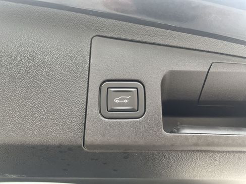 Used 2024 Cadillac XT5 Premium Luxury AWD/4WD image 18