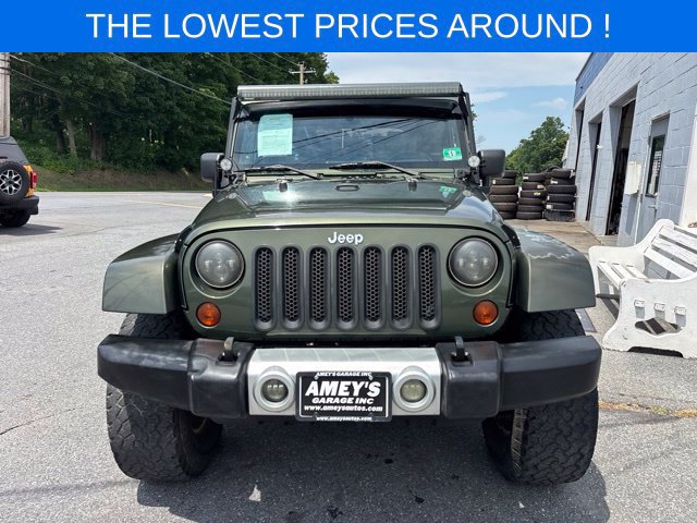 Used 2009 Jeep Wrangler Sahara w/ Dual Top Group AWD/4WD image 2