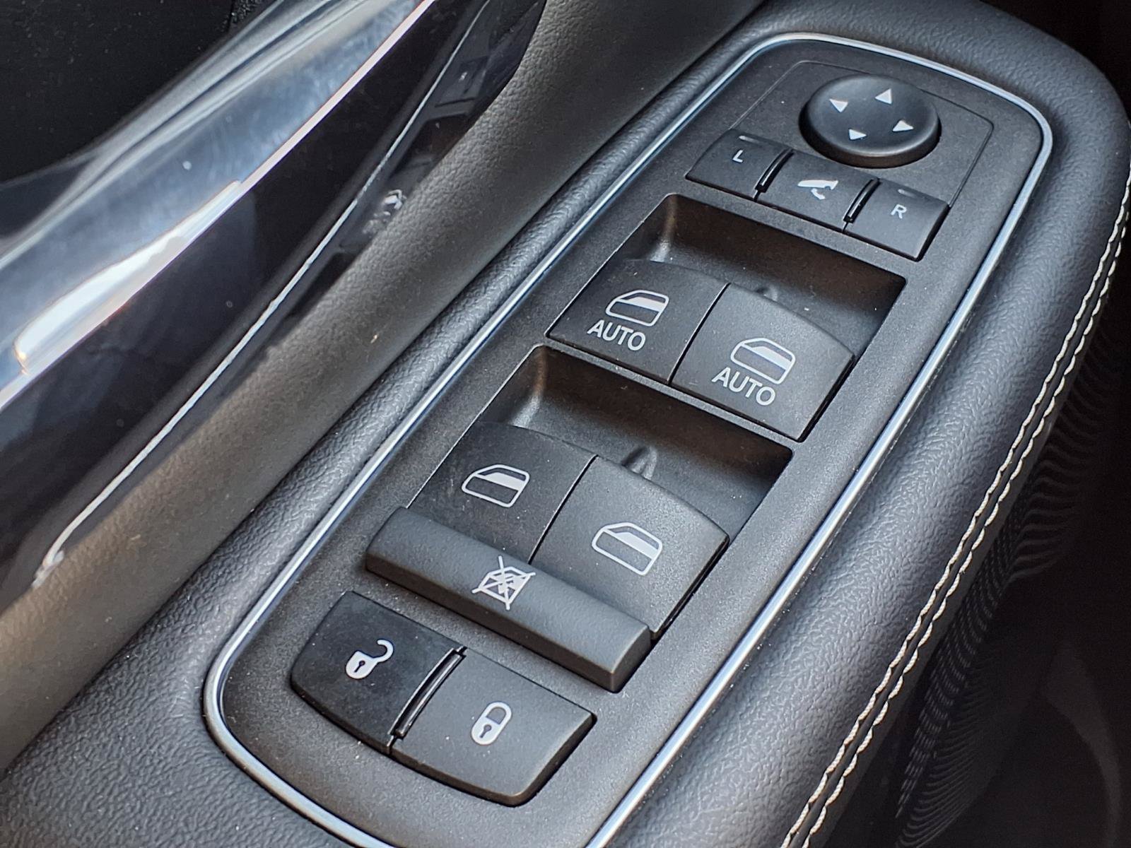 Used 2024 RAM 1500 Limited AWD/4WD image 17