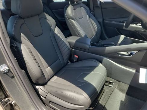 New 2026 Hyundai Elantra SEL Sport FWD image 22