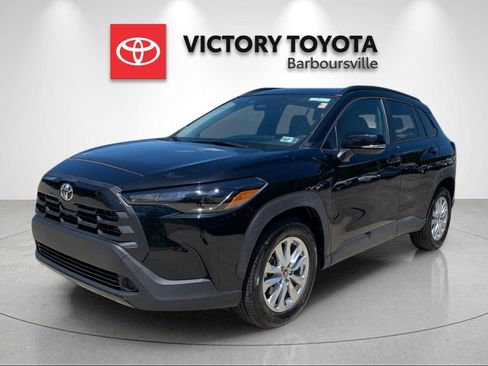 Used 2026 Toyota Corolla Cross LE FWD image 1