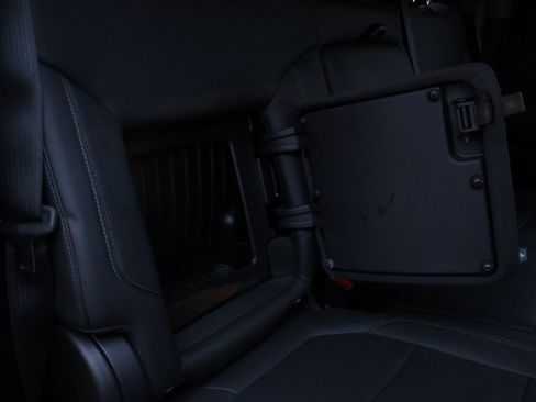 Used 2020 Chevrolet Silverado 2500 LTZ image 17