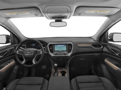 Used 2017 GMC Acadia Denali w/ Technology Package AWD/4WD image 5