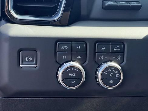 Used 2024 GMC Sierra 2500 Denali Ultimate AWD/4WD image 14