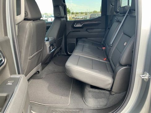 New 2026 GMC Sierra 1500 SLT w/ SLT Convenience Package image 29