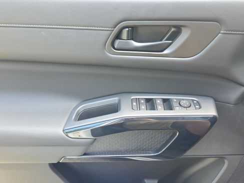 New 2026 Nissan Pathfinder SV AWD/4WD image 28