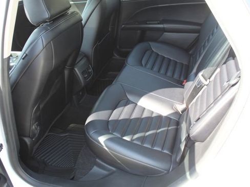 Used 2020 Ford Fusion SEL FWD image 13