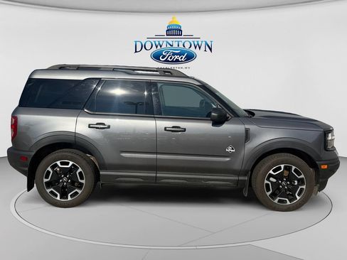 Used 2023 Ford Bronco Sport Outer Banks w/ Tech Package AWD/4WD image 2