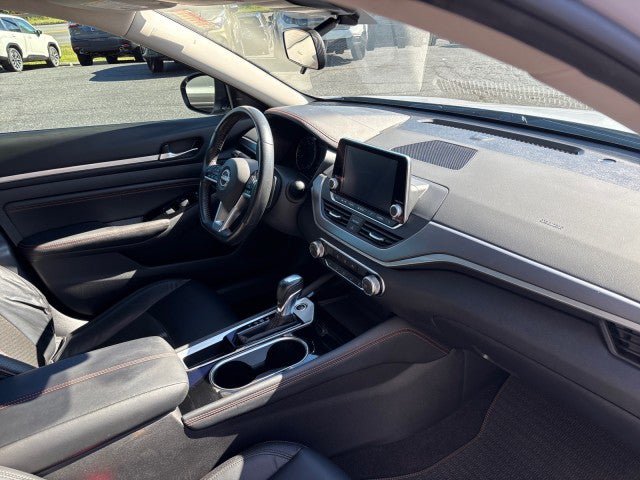 Used 2023 Nissan Altima 2.5 SR FWD image 46
