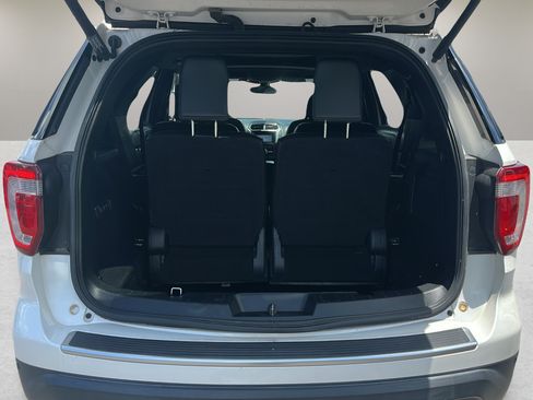 Used 2018 Ford Explorer Platinum AWD/4WD image 20